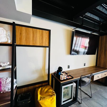 Barrio Downtown Mexico City Hostel מראה חיצוני תמונה