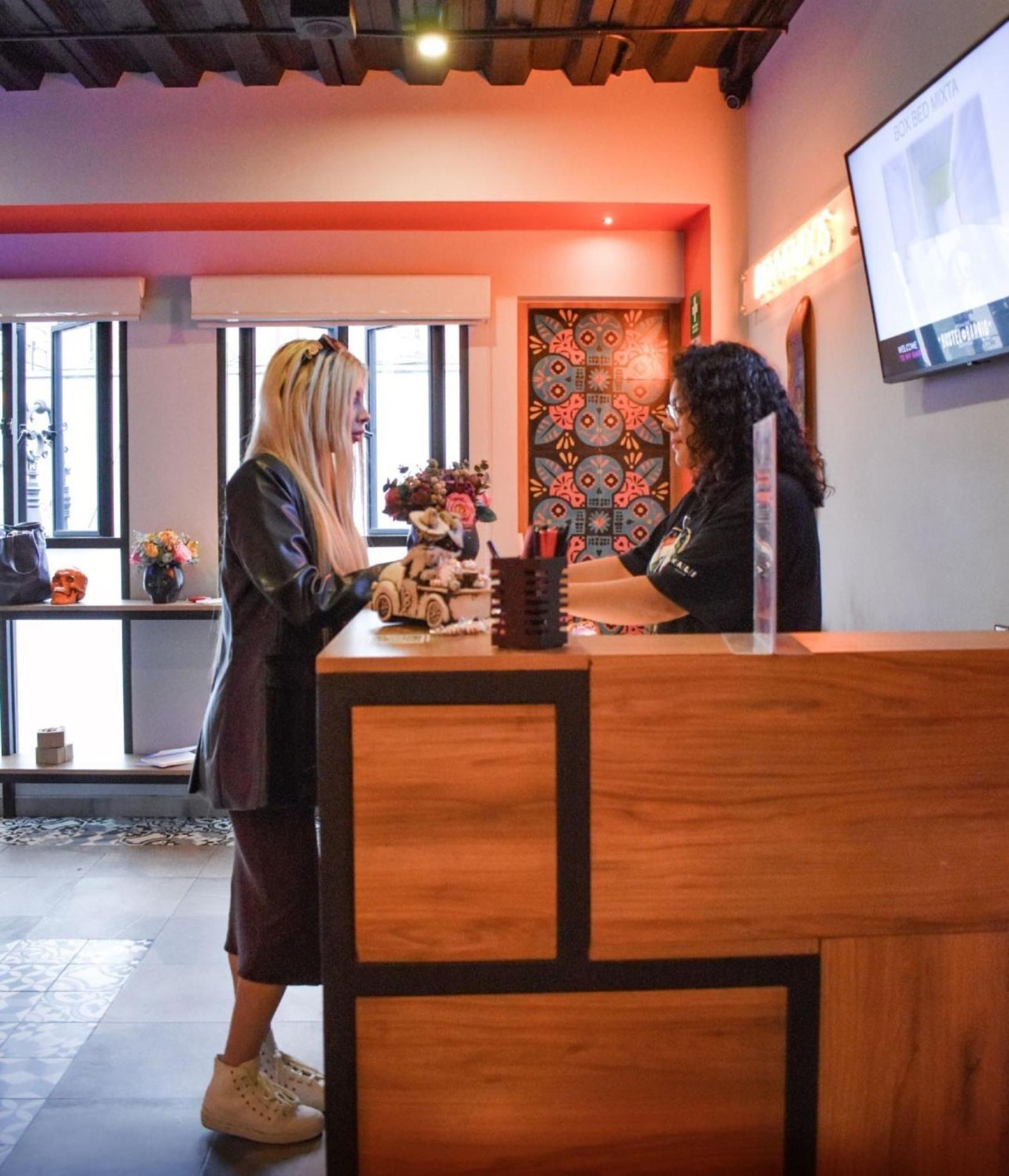 Barrio Downtown Mexico City Hostel מראה חיצוני תמונה